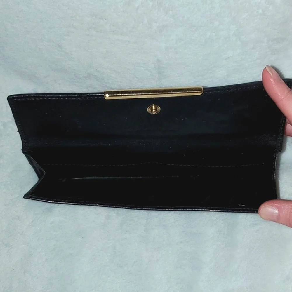 Gucci Black Guccissima Leather Flap Continental Wallet - Picture 8 of 16